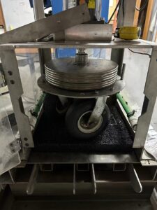 Polishing Machine. Image courtesy of Xiaoyu Zhang